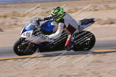 media/Dec-10-2023-SoCal Trackdays (Sun) [[0ce70f5433]]/Turn 9 Inside Set 2 (1115am)/